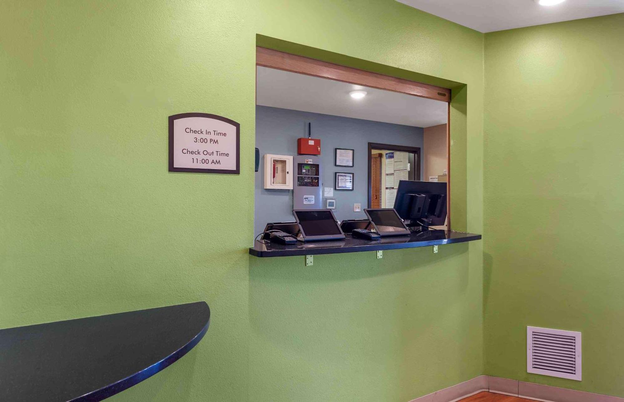 Extended Stay America Select Suites - Colorado Springs Exterior photo